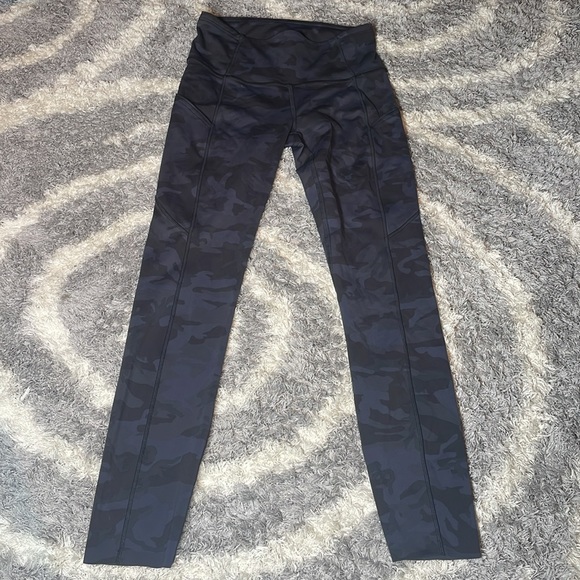 Lululemon camo leggings 4 - Picture 5 of 6